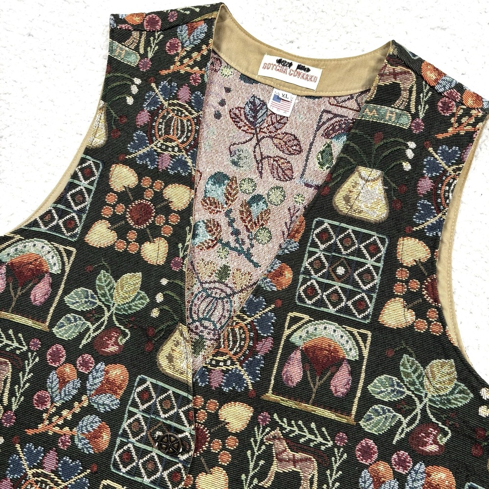 VTG Gotcha Covered Tapestry Vest XL (FIT M)‎ Cottage Floral Horse Fall USA 80s